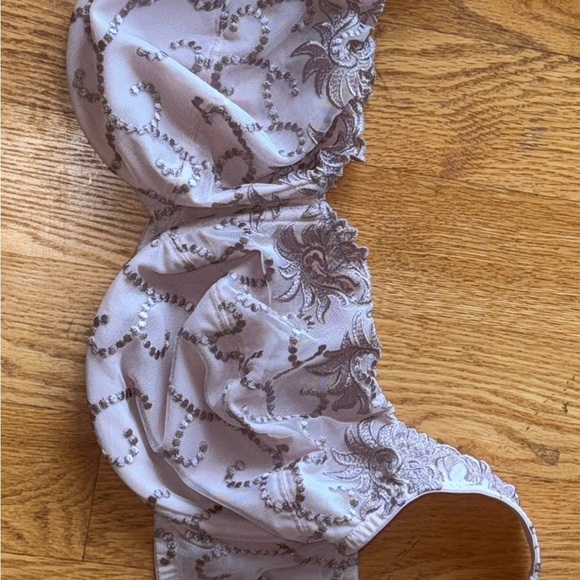 Cream Lace Bra Intimates Sleepwear - Picture 3 of 9